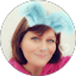 Profile photo of Amanda Nelson