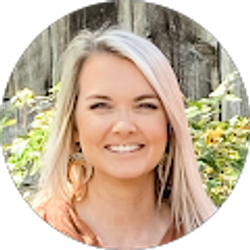 Profile photo of Natalie Knight