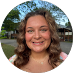 Profile photo of Olivia Abrams