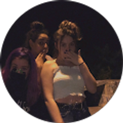 Profile photo of lily b livin it up