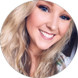 Profile photo of Anna Holley