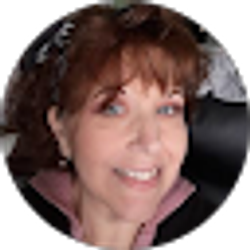 Profile photo of Melanie Schoenberger
