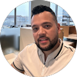 Profile photo of Luis Cruz