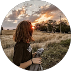 Profile photo of Anna Stone