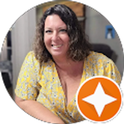 Profile photo of Danielle Peterson