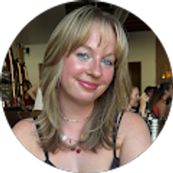 Profile photo of Anna Walker