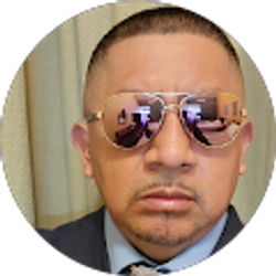 Profile photo of Benny Lazaro