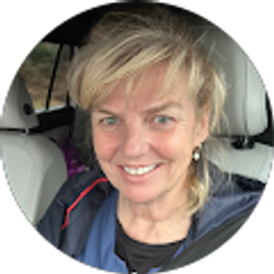 Profile photo of Lynn Moffitt