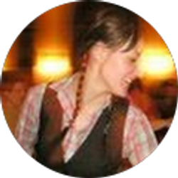 Profile photo of Lindsay Heath