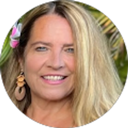 Profile photo of Traci Kling