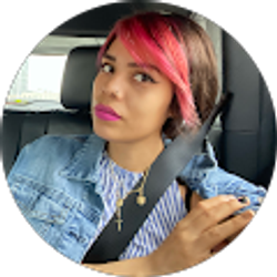 Profile photo of Nia Vargas