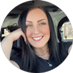 Profile photo of Jackie Strange