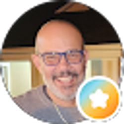 Profile photo of Luis Yordan