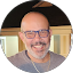 Profile photo of Luis Yordan