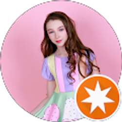 Profile photo of Evelyn, Evy Bernal (Karen Holt)