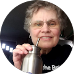 Profile photo of Marilyn Holland