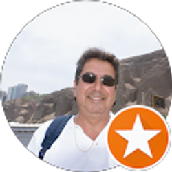 Profile photo of Carlos Pachas