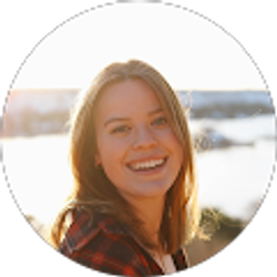 Profile photo of Carmen Flood