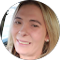 Profile photo of Amanda Thomas