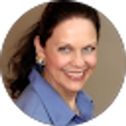 Profile photo of Lynn Dodd