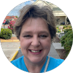 Profile photo of Lynn Bailey