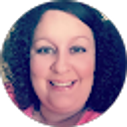 Profile photo of Ashley Pettit