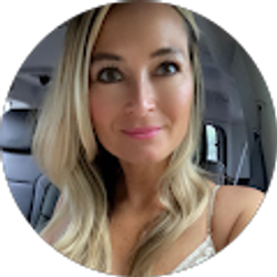 Profile photo of Amanda Brunette