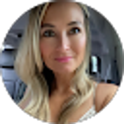 Profile photo of Amanda Brunette