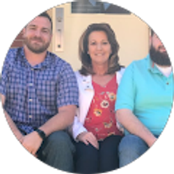 Profile photo of laura edelen