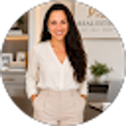 Profile photo of Merri Buitrago
