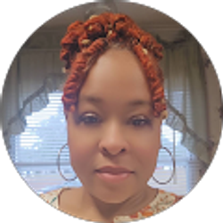 Profile photo of Naomi Powell