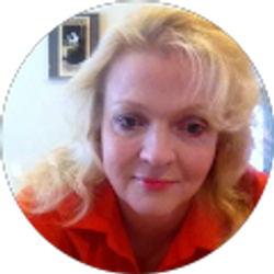 Profile photo of Colleen McCall