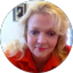 Profile photo of Colleen McCall