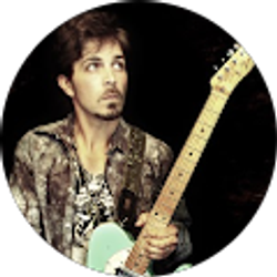 Profile photo of Robbie Lee