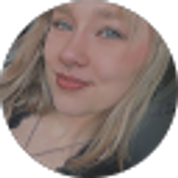 Profile photo of Kayla Arcuragi