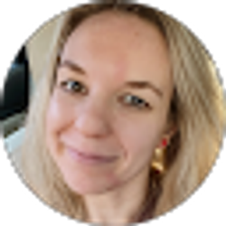 Profile photo of Kelly Davis