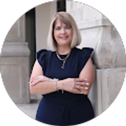 Profile photo of Maggie Mut