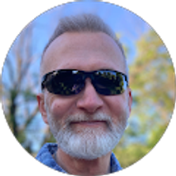 Profile photo of Lew Bee