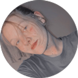 Profile photo of holly stell