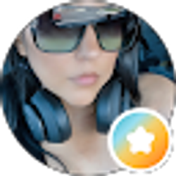 Profile photo of Vee L