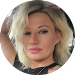 Profile photo of April Sinclair