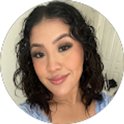 Profile photo of Emy Q
