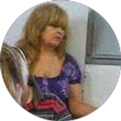 Profile photo of Lynne Jewell