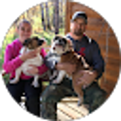 Profile photo of Helland Back outdoors
