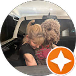 Profile photo of Laura Leigh