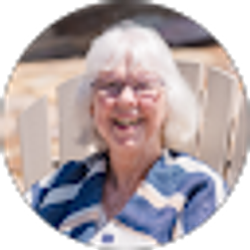 Profile photo of Lana Holmes