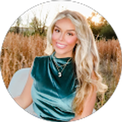 Profile photo of Jenna Chadek