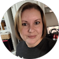 Profile photo of Shana Dornan