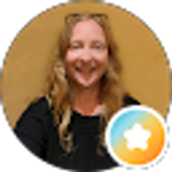 Profile photo of Zoe Tuck