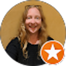 Profile photo of Zoe Tuck